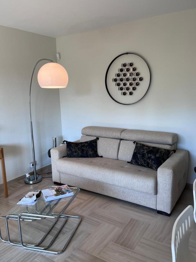 Appartement Avec Terrasse, Vue Jardin Et Piscine Antibes Luaran gambar